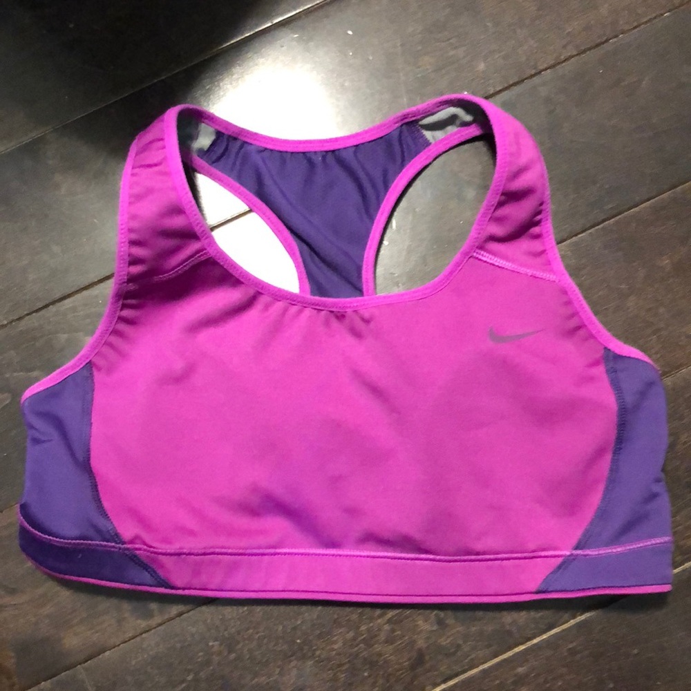 Nike drift medium sports bra